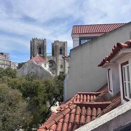 Апартаменты Cool In Historical Centre